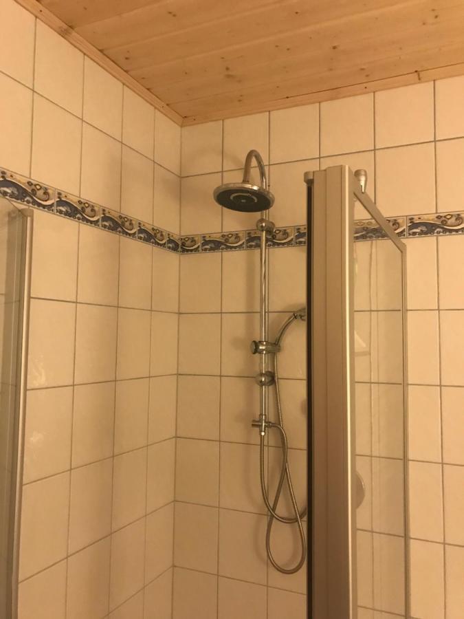 Ferienwohnung Am Gruenen Band Hellingen Bagian luar foto